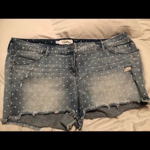Torrid cutoff jean shorts size 22